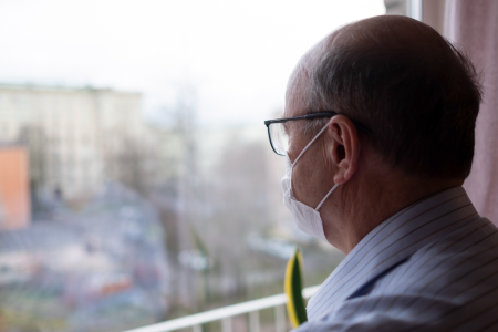 ابتلای بیش از دو ساله مرد آمریکایی به کرونا؛ رکوردی بی‌سابقه