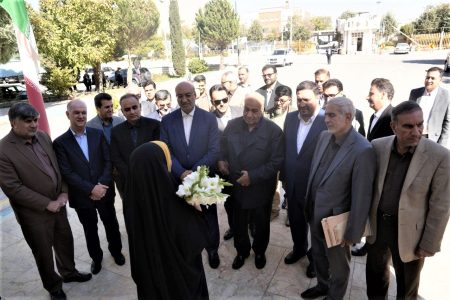 استاندار و نمایندگان استان میزبان معاون وزیر راه شدند